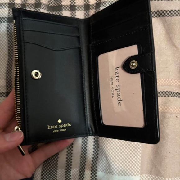 Kate Spade Classic Black Shoulder Bag with Coin Pouch - Picture 2 of 3
